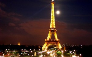eiffel-tower-wallpapers-free-1-3-s-307x512